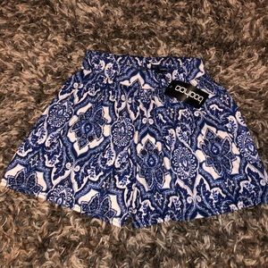 BRAND NEW boohoo patterned blue shorts